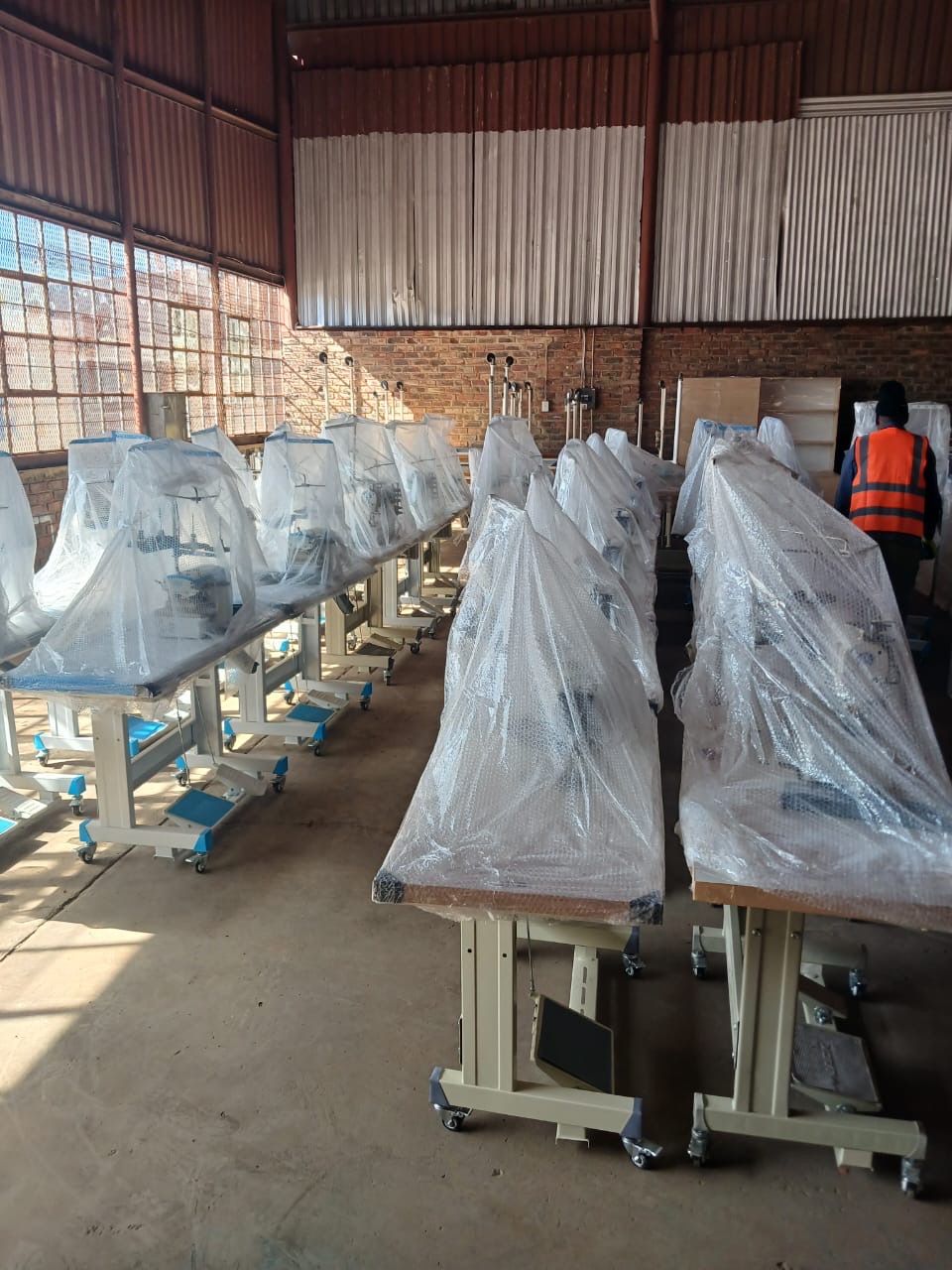 NWU Verhuising Projek — toerusting gereed vir vervoer